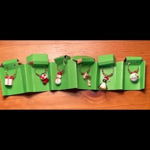 Glass wine ornaments. Christmas 🎄